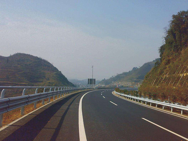高速公路護欄網
